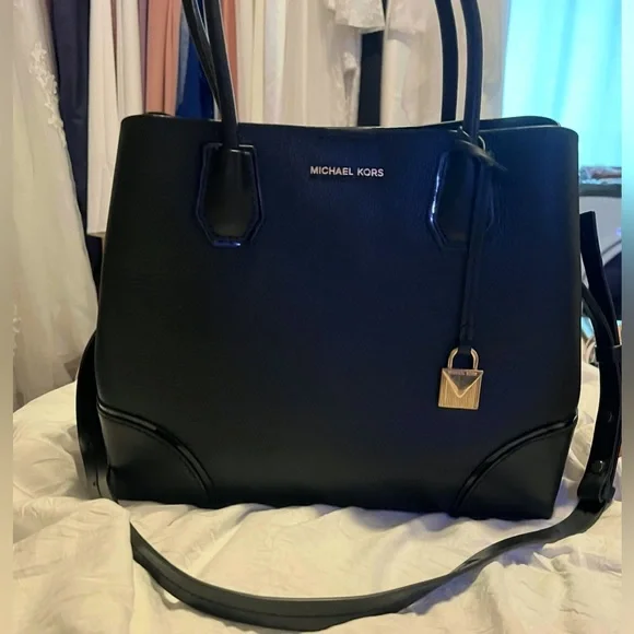 Michael Kors Black Leather Tote Bag - Picture 2 of 7